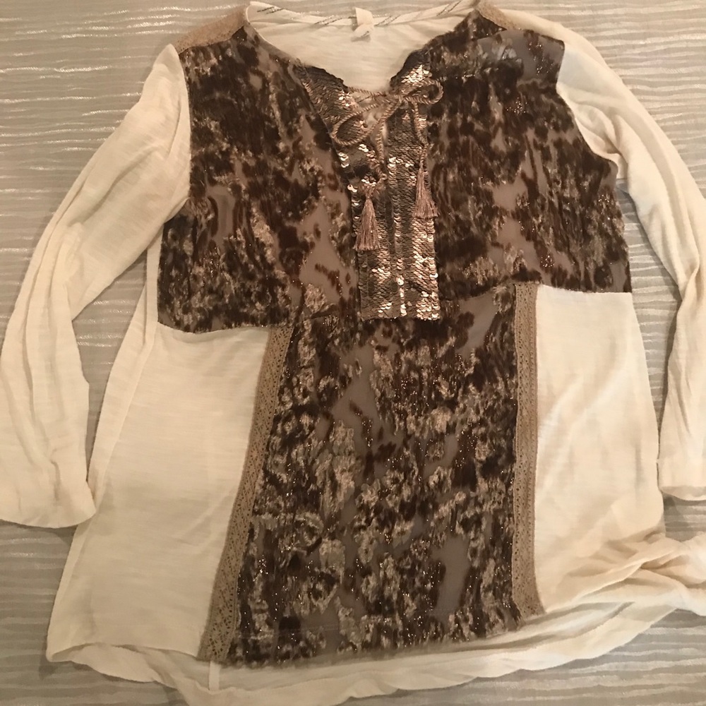 Long sleeve shirt
